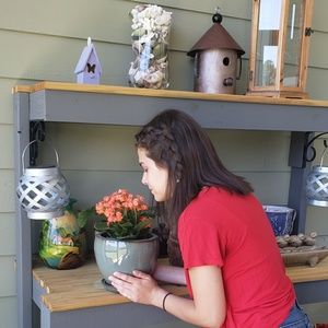 Meet your Posher, Chloe